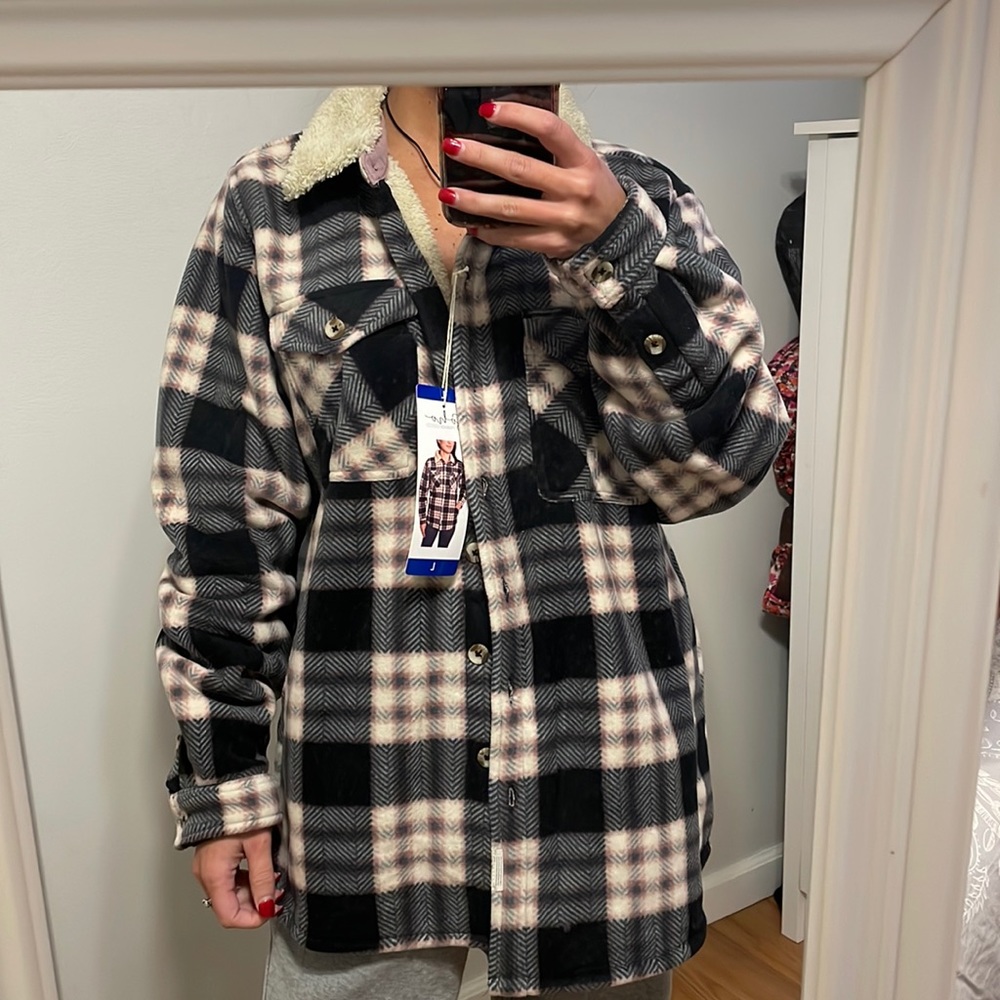 Soho Threads Plaid Print Shacket— New with tag on